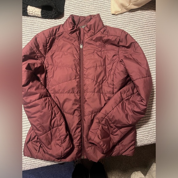The North Face Hoodless Puffer Jacket - Picture 1 of 4